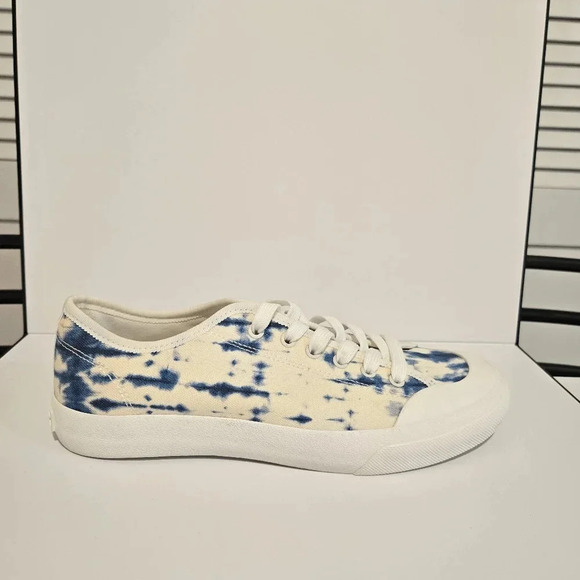 Dolce Vita Tie-Dye Canvas Sneakers – Casual and Trendy - Picture 11 of 13